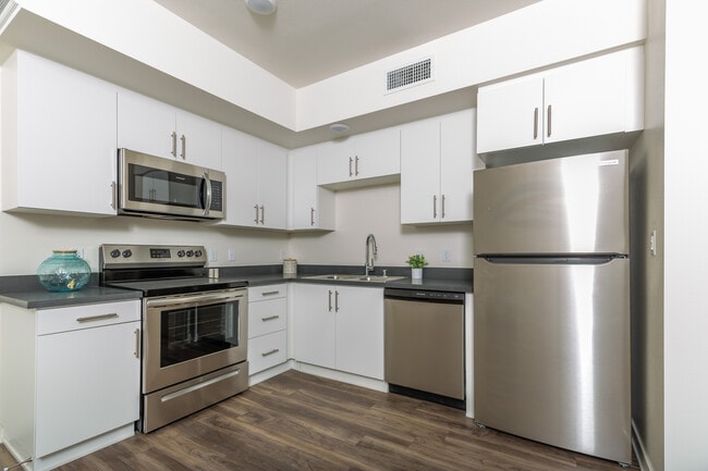 Monte Vista Apartments