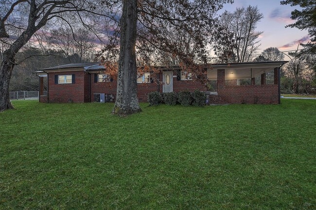 Building Photo - 4151 Cameron Rd