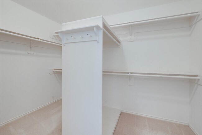 Building Photo - 12414 N Shadow Cove Dr