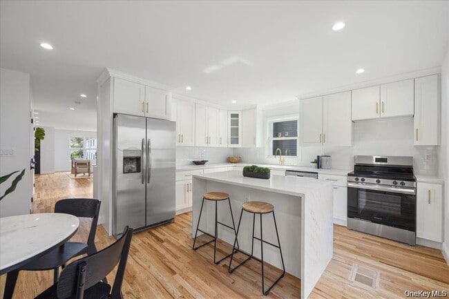 Photo - 101 Thurton Pl