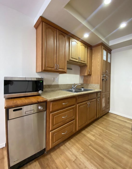 Photo - 4032 Monroe St