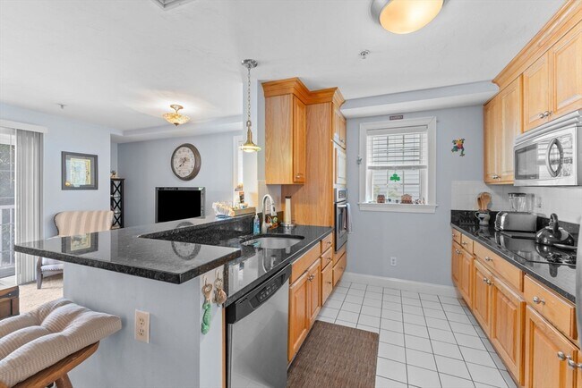 Photo - 21 Wall St Unit B