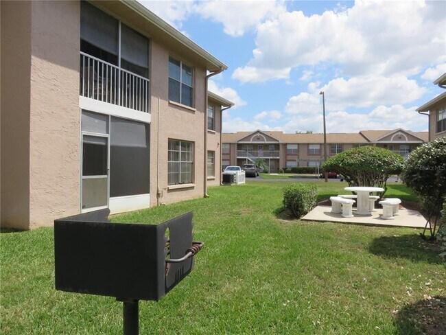 Photo - 4911 Sunnybrook Dr Unit 12