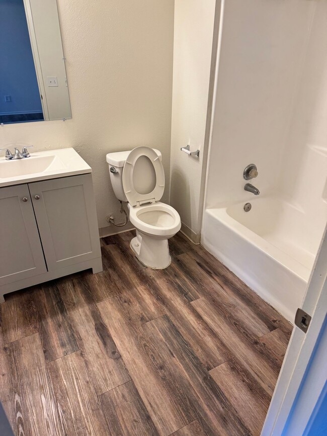 Photo - Coventry Place Apartments