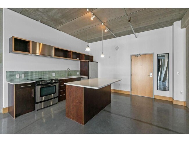 Photo - 345 N 6th Ave Unidad 406