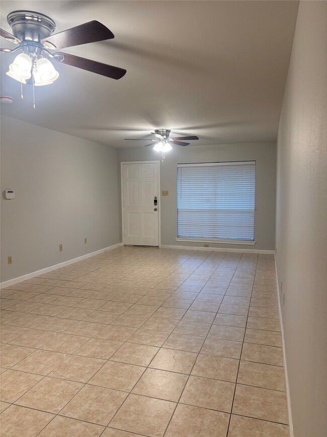Photo - 14333 Memorial Dr Unit 39