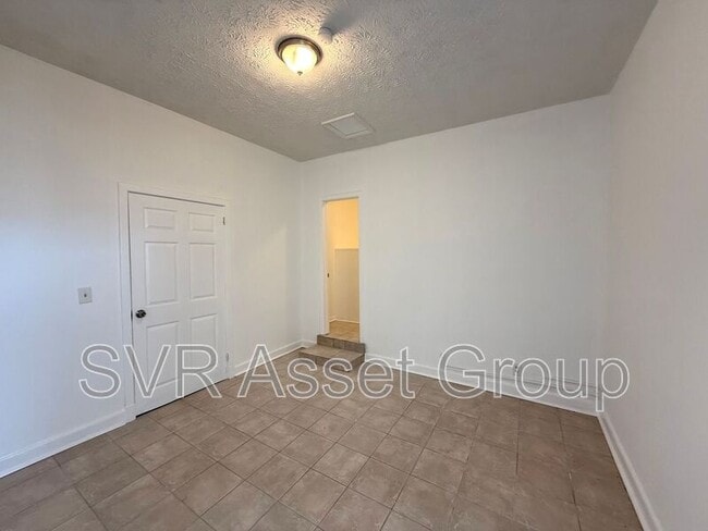 Photo - 11 E 7th St Unidad #5