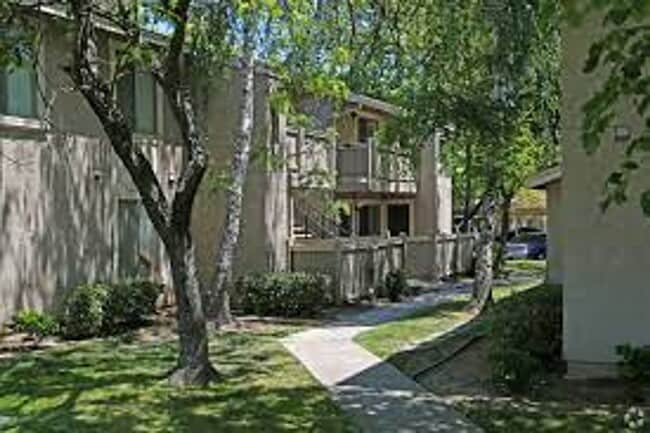 Building Photo - SPECIAL 1/2 FIRST MONTHS RENT! Beautiful 2... Unit 7475 Stockton Blvd #85 Rental
