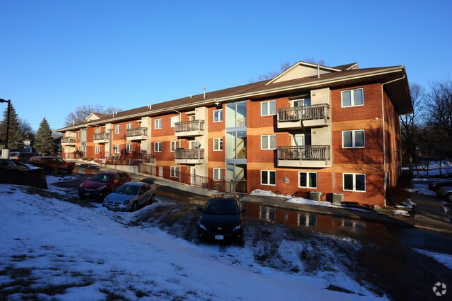 Building Photo - University West Apartments