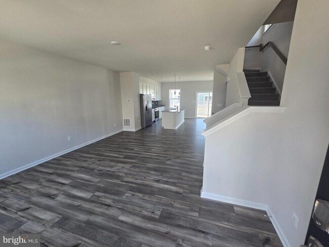 Photo - 1356 Red Clover Ln
