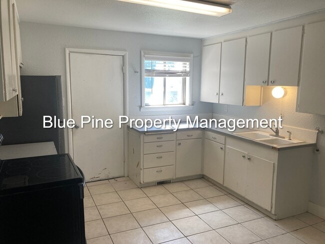 Photo - 3354 E Iona Rd Unidad 6