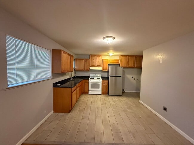 Photo - 730-734Hemlock st Unidad 732 Hemlock St