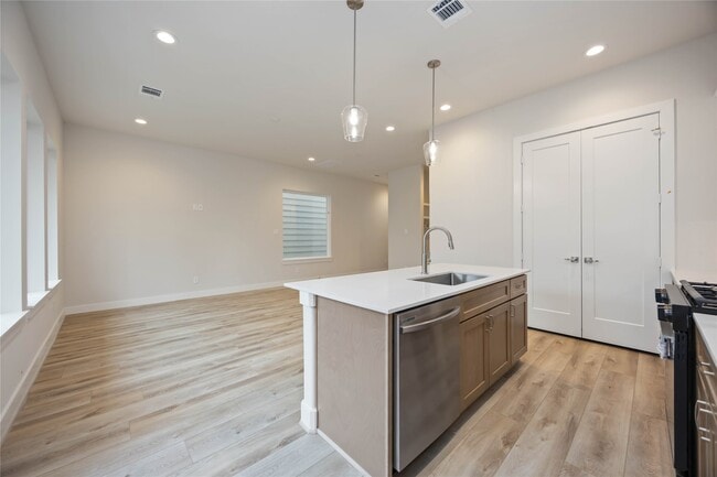 Photo - 6112 De Campo St