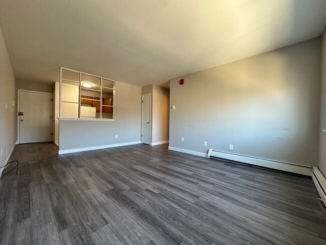 Photo - 3069 Oakland