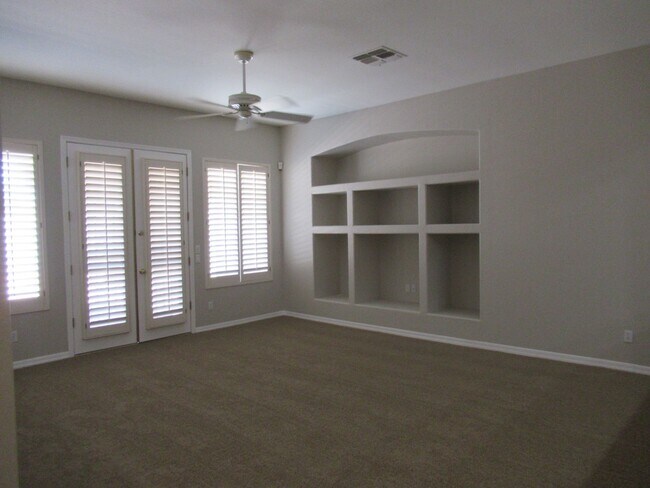 Photo - Nice 2 Bedroom Plus Bonus Room / 2 Bath Home in Chandler Gated Community!