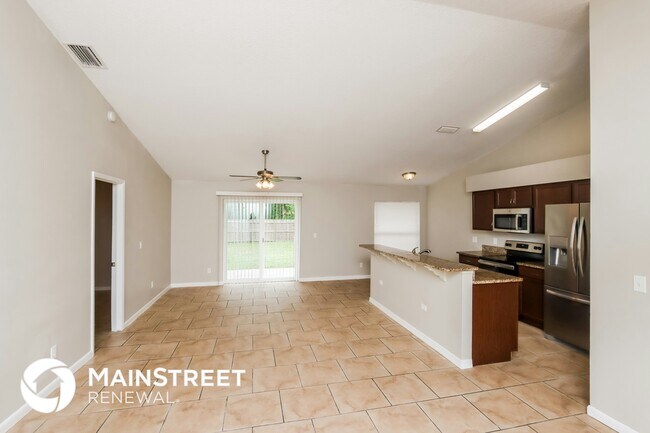 Photo - 1166 Homer St NW