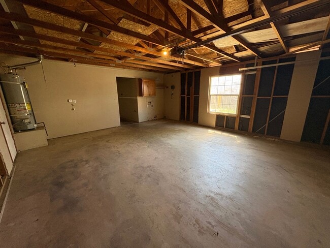 Photo - Gorgeous Tulare home for rent!