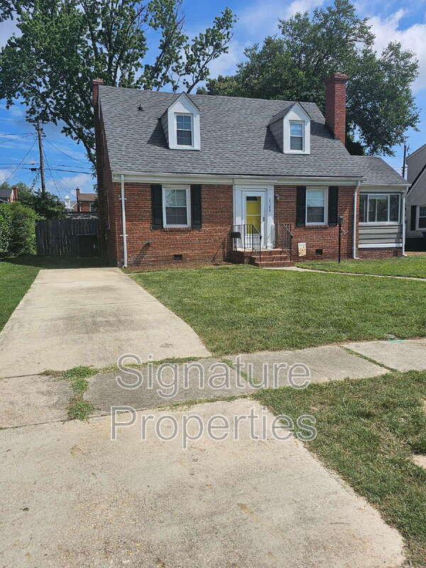 Photo - 2308 New Berne Rd House