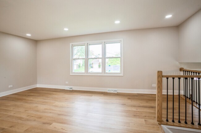 Photo - 1401 Volkamer Trail