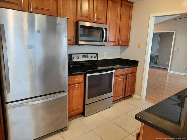 Photo - 141 Windsor Ln