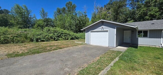 Photo - 10909 Kuhlman Rd SE Townhome