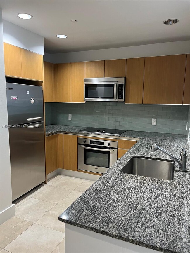 Photo - 1050 Brickell Ave Unidad 1406