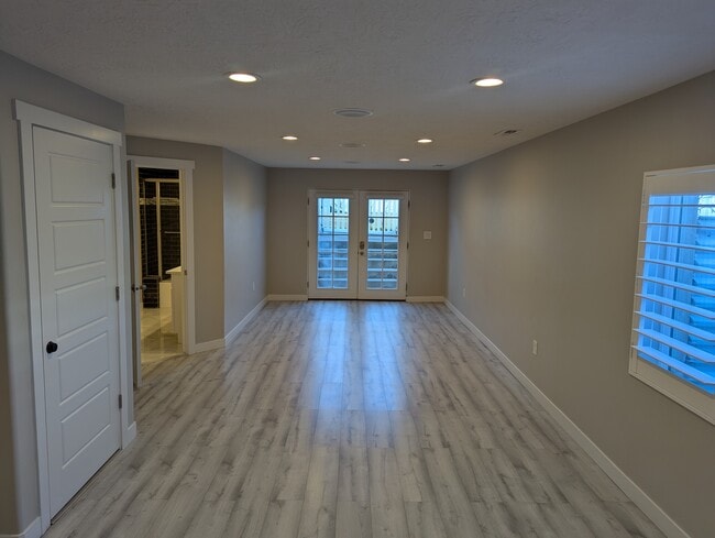 Private Entrance - 880 E 1900 N Unit Basement Apartment