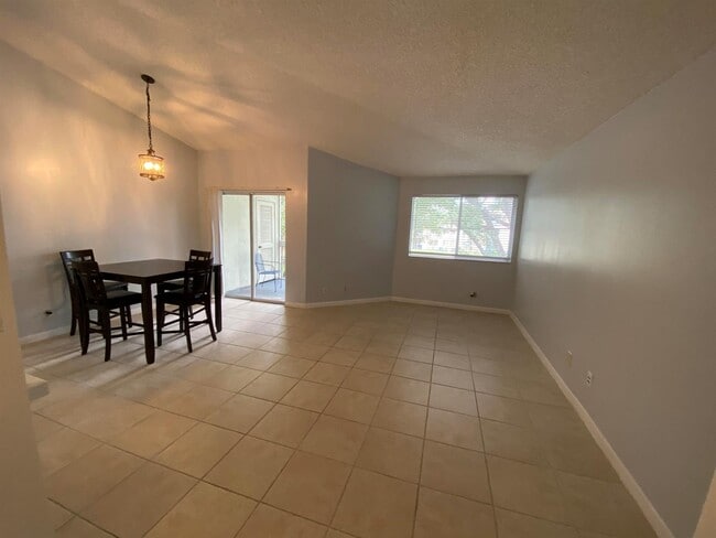 Photo - 9899 Westview Dr Unit 527
