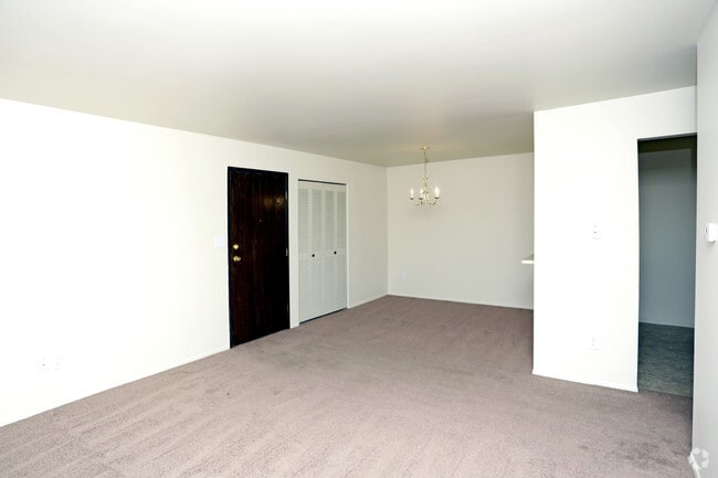 Heritage Grove Apartments
