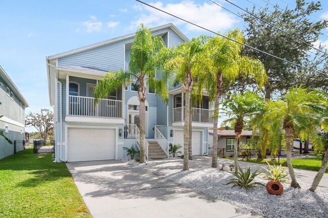 Photo - Waterfront Luxury Living Awaits!