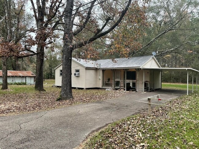 Building Photo - 48092 Robertson Rd