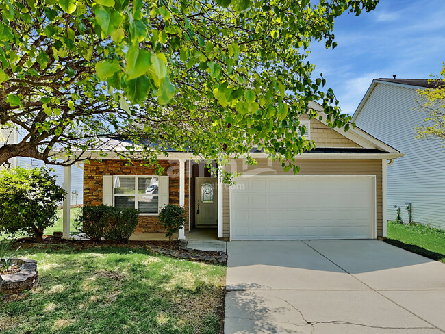 Photo - 7423 Mary Jo Helms Dr House