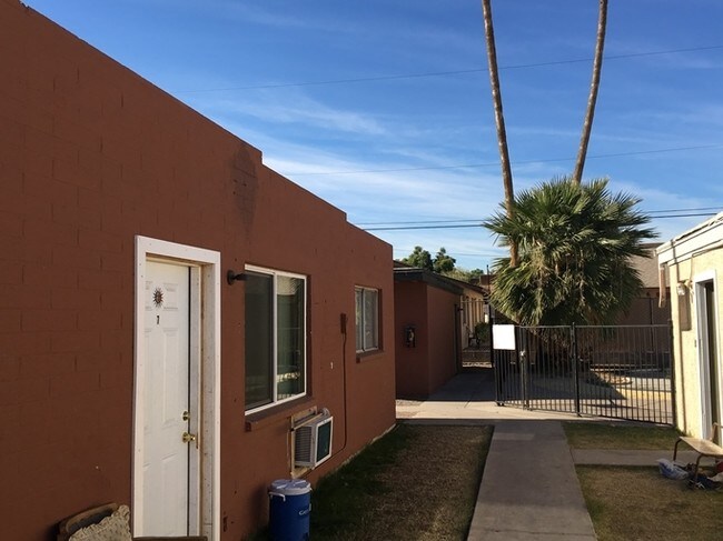 Photo - Regency 59 Apartments