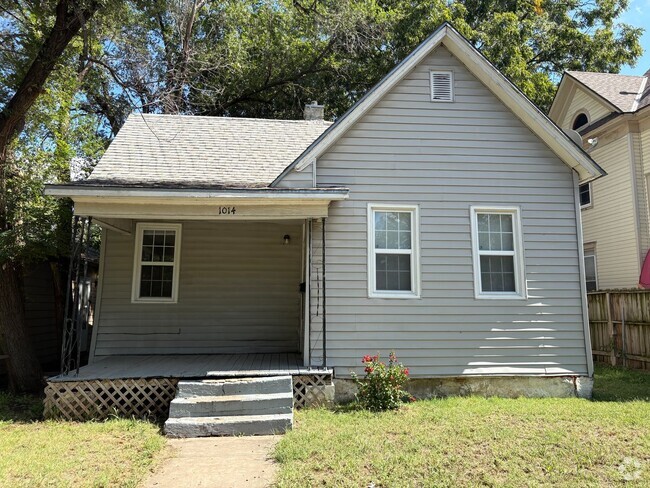 Building Photo - Charming 2 bedroom Rental