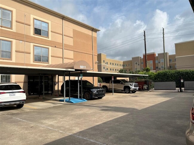 Photo - 6611 W Sam Houston Pkwy S Unidad 1F Rental