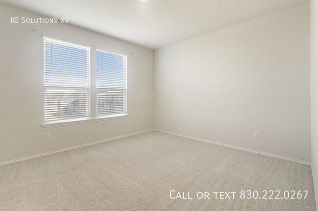 Photo - 10243 Band Wagon