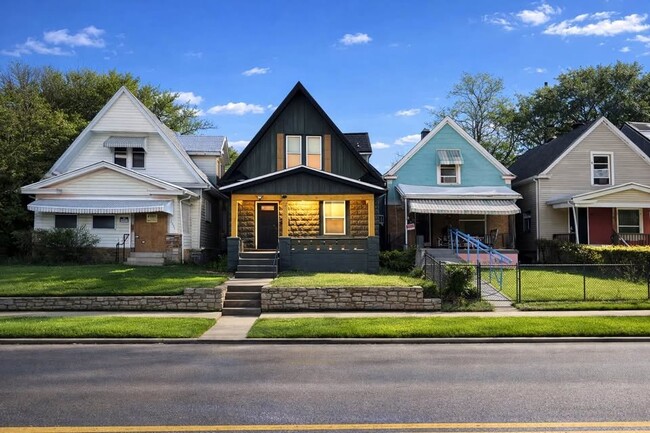 Building Photo - 2529 Brooklyn Ave