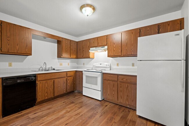 Photo - Weston Pines Apartments