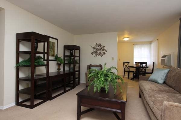 Photo - Presidential Estates