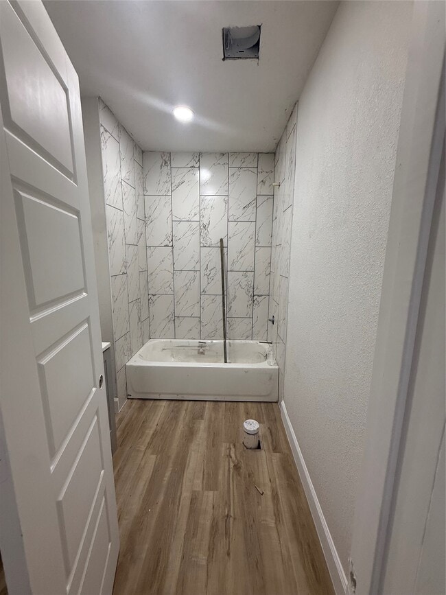 Photo - 7023 Canal St
