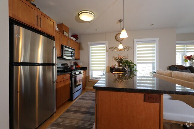 Building Photo - 42 Bay State Rd Unit #1 Rental