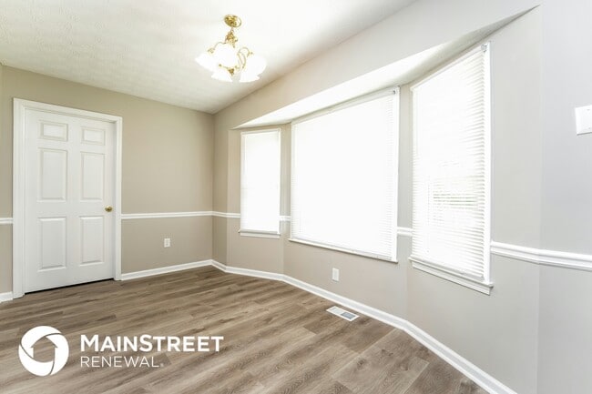 Photo - 110 Millcrest Dr