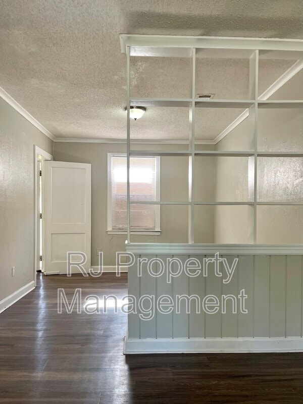 Photo - 809 Juliet Ave
