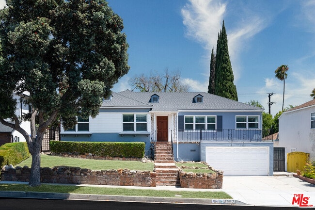 Building Photo - 5572 Bradna Dr Rental