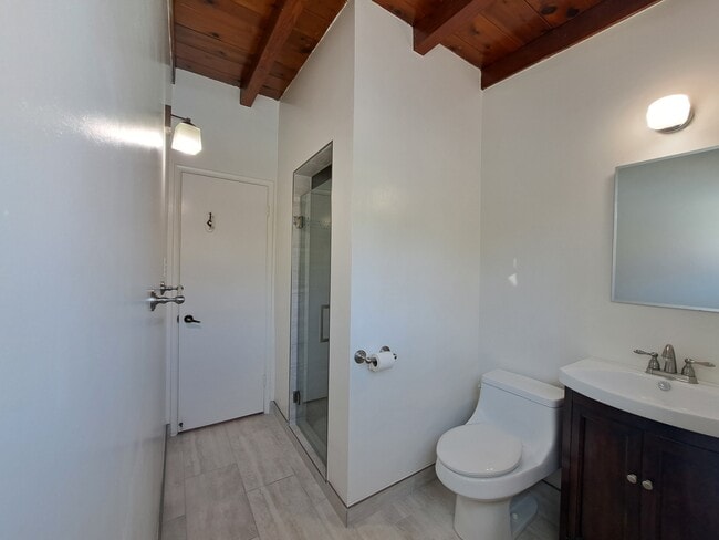 Photo - 1815 N Edison Blvd