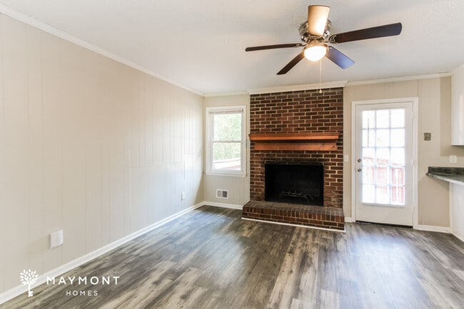 Photo - 140 Little Hampton Dr