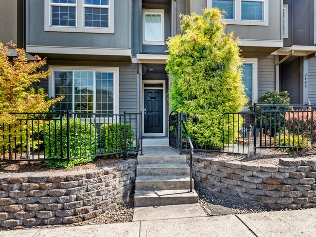 2 Bed 2 Bath Townhouse - 2 Bed 2 Bath Townhouse