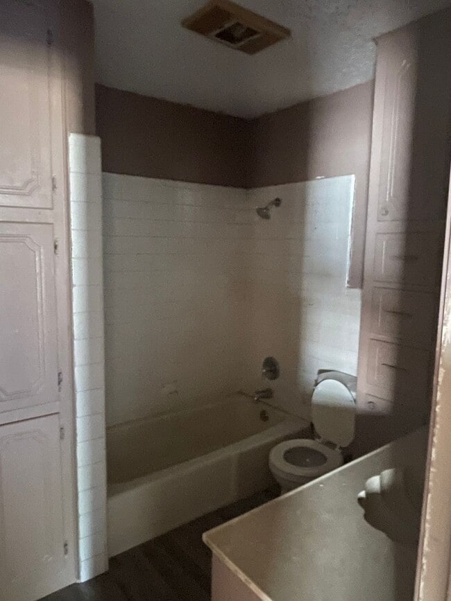 Photo - 6512 Canal Blvd