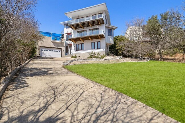 Photo - 14020 Lakeview Dr