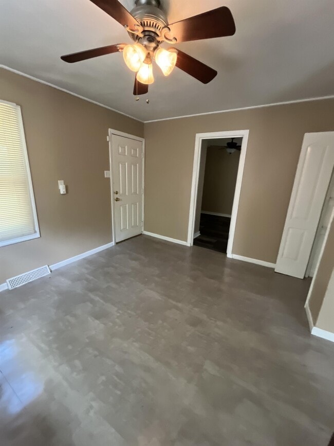 205 Elbring Dr
